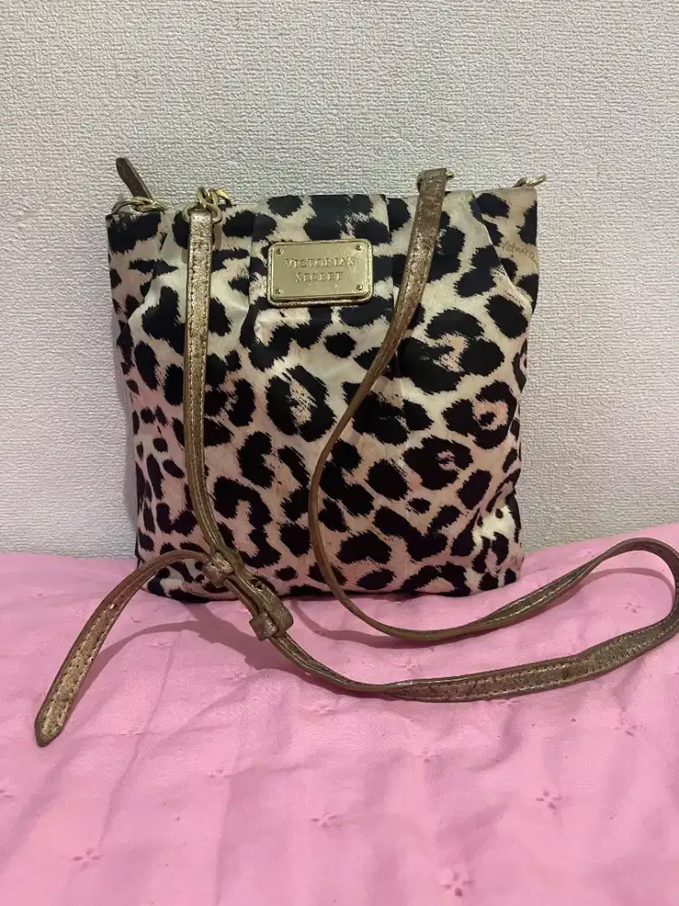 Sling Rantai Nylon Brand Preloved