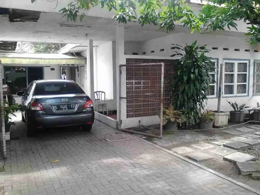 Dijual Murah Rumah di Raya Karang Menjangan Gubeng Surabaya Pusat