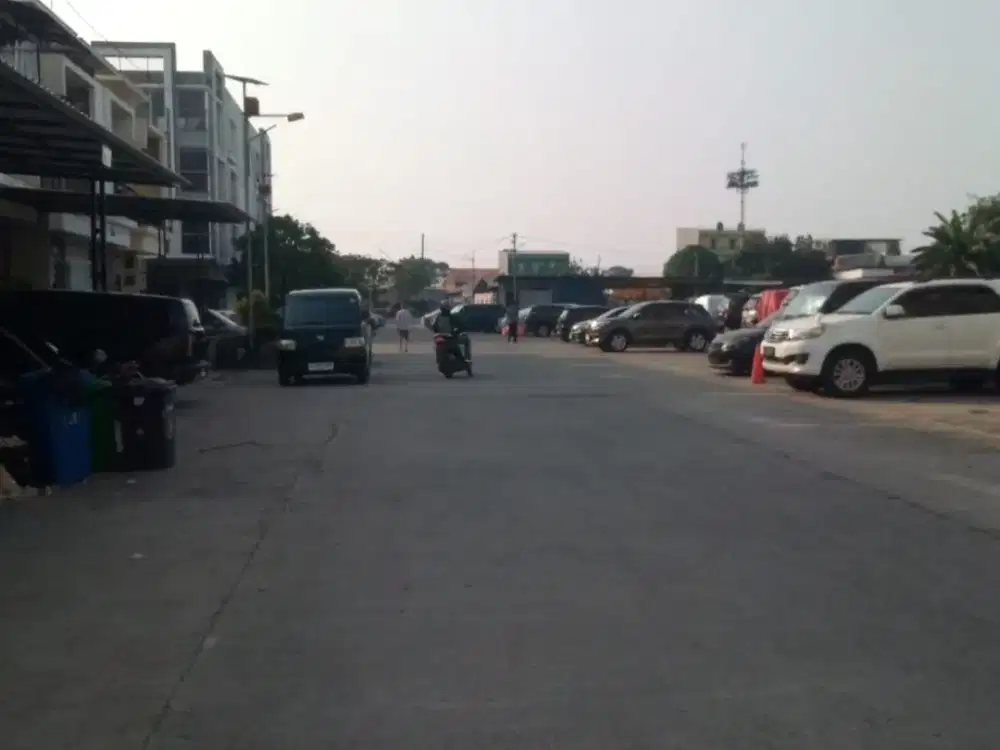 Disewakan atau Dijual Ruko City Garden