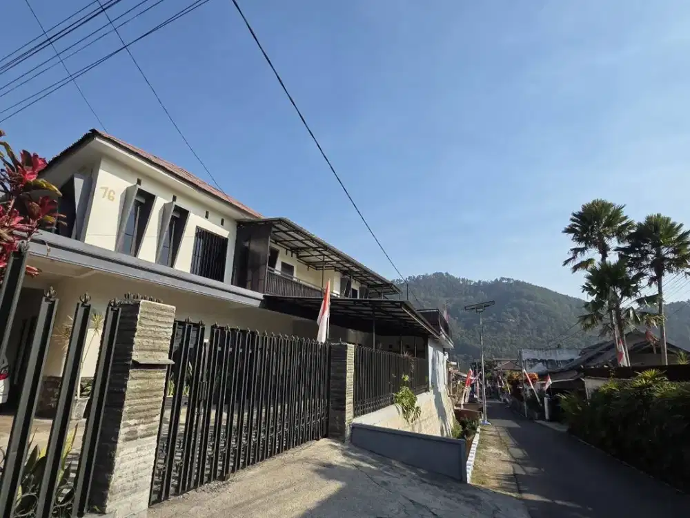 Dijual Rumah Bagus Strategis di Trunojoyo Kota Batu
