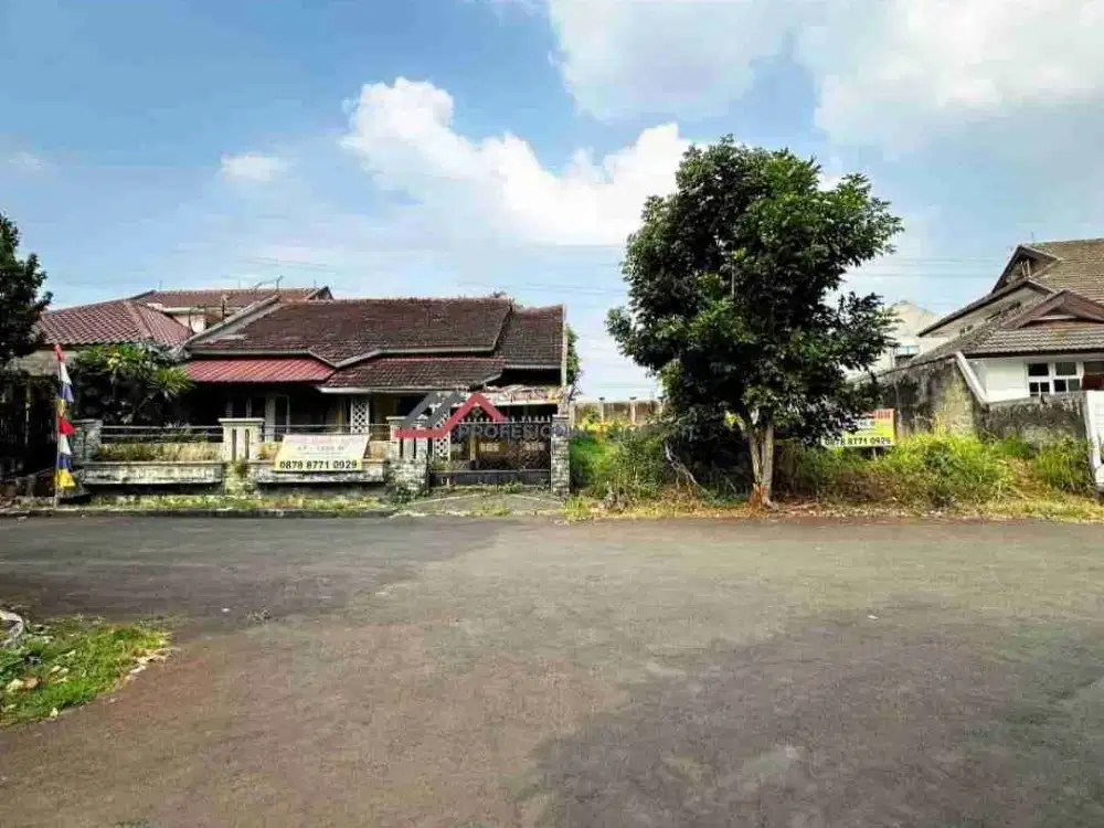 dijual rumah Tua, hitung Tanah di Limo, Depok