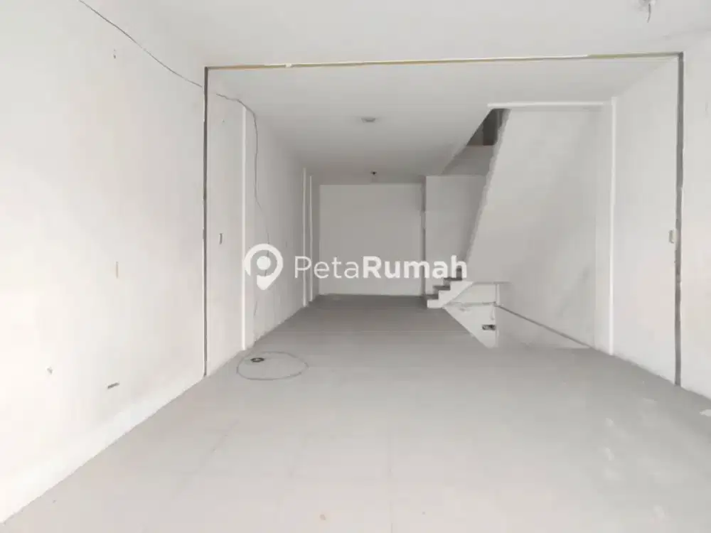 DISEWA JALAN BOULEVARD TIMUR - DAERAH CEMARA (PETER)