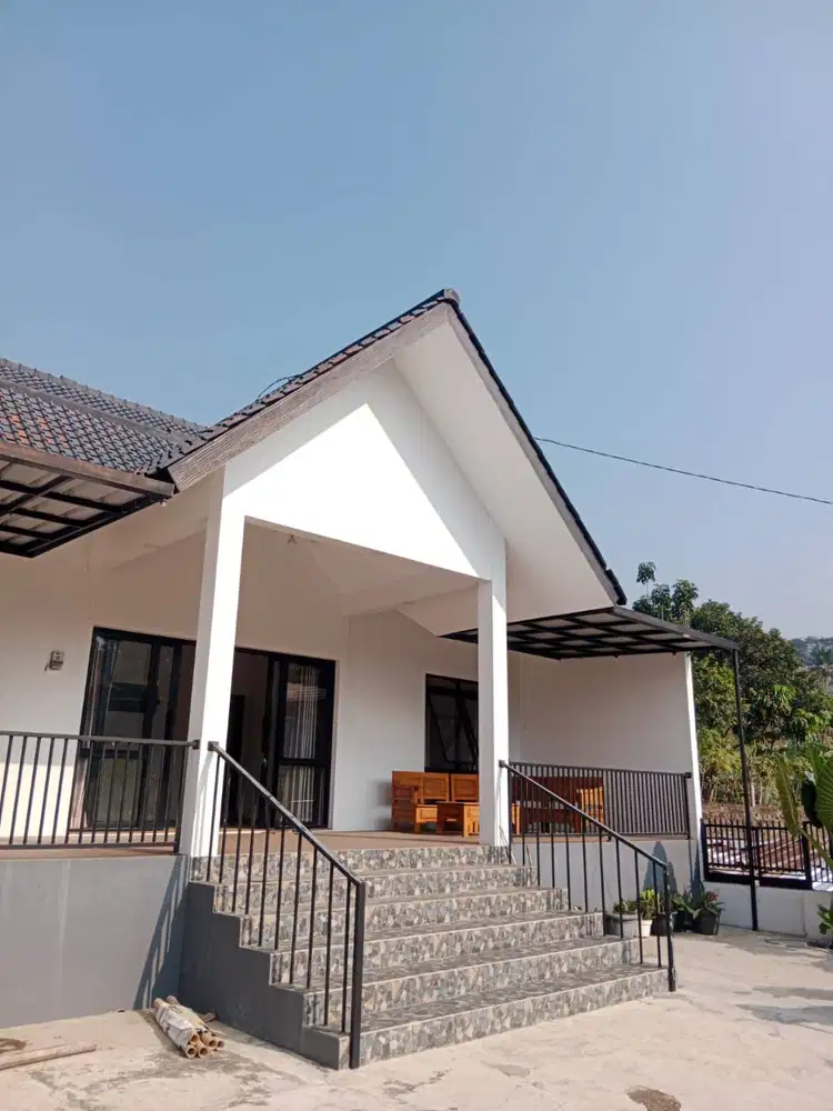 Rumah konsep Villa dengan luas besar di Kota Bandung