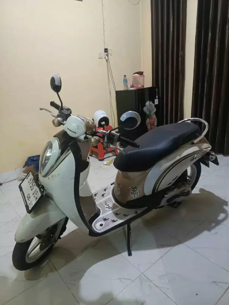 Honda Scoopy 2010