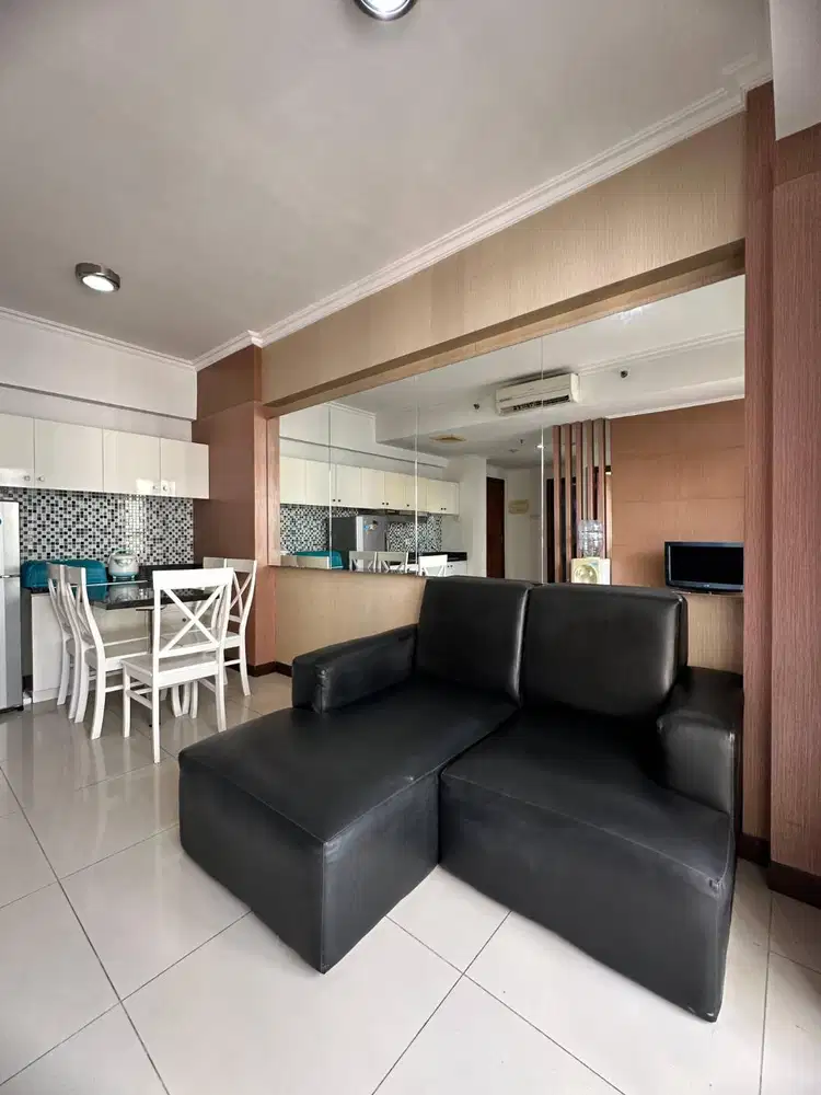 APARTEMEN TAHUNAN 2BR DI SEWAKAN TAHUNAN FULL FURNISHED