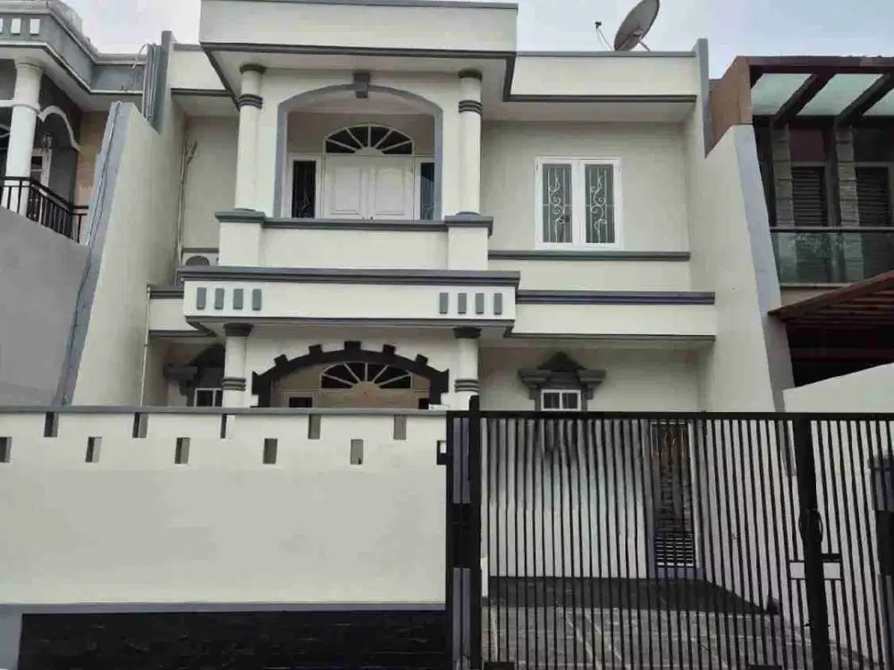 Disewakan Cepat Rumah Rapi Siap Huni Luas 144 M2 di Permata Buana Jakarta Barat