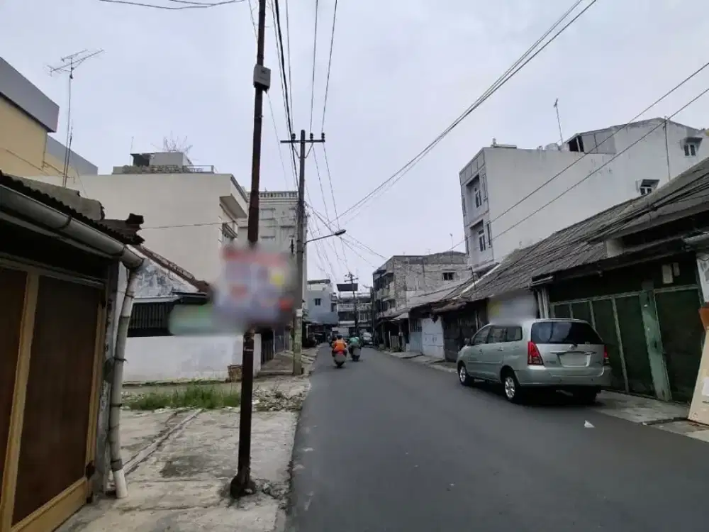 DIJUAL RUMAH JALAN MERBAU – DAERAH GATOT SUBROTO