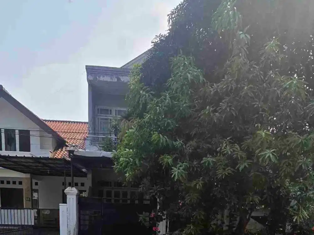 Jarang Ada! Rumah Lega Lok Strategis Harga Bawah Pasaran.