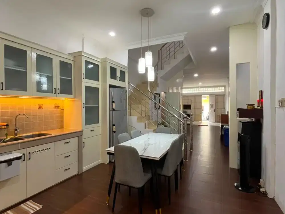 DIJUAL RUMAH SIAP HUNI – KOMPLEK KRAKATAU MAS
