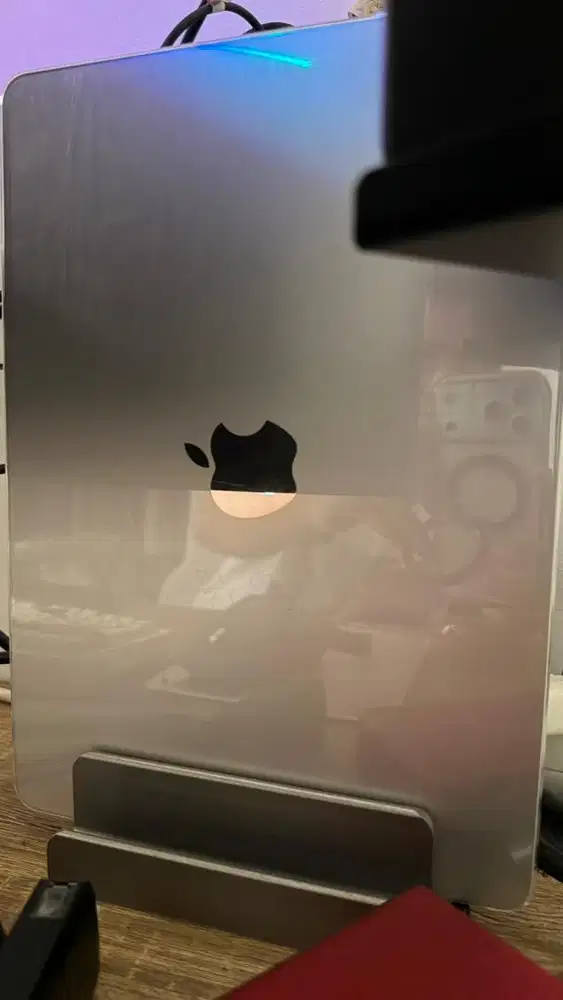Macbook air m4 16/256 2025 seperti baru