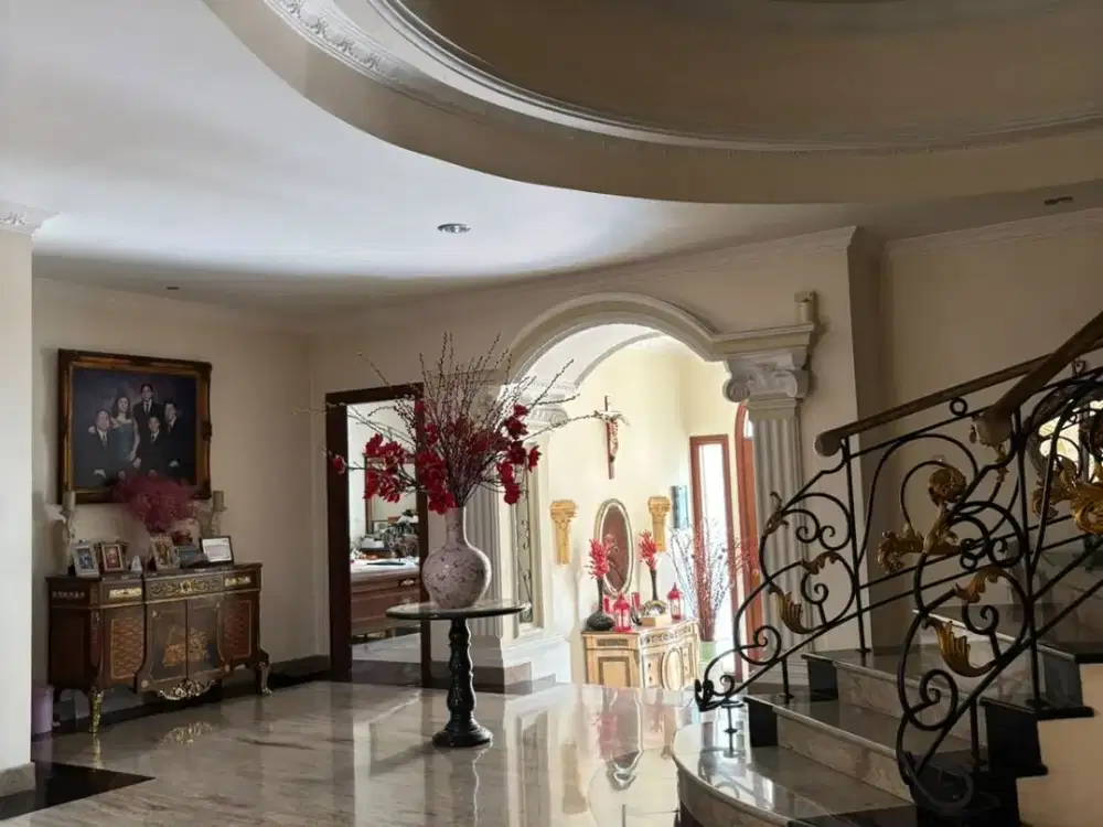 Rumah Mewah Artha Gading Villa Bagus