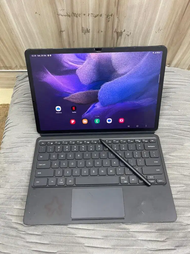 Samsung Galaxy Tab S7 FE 5G free keyboard original