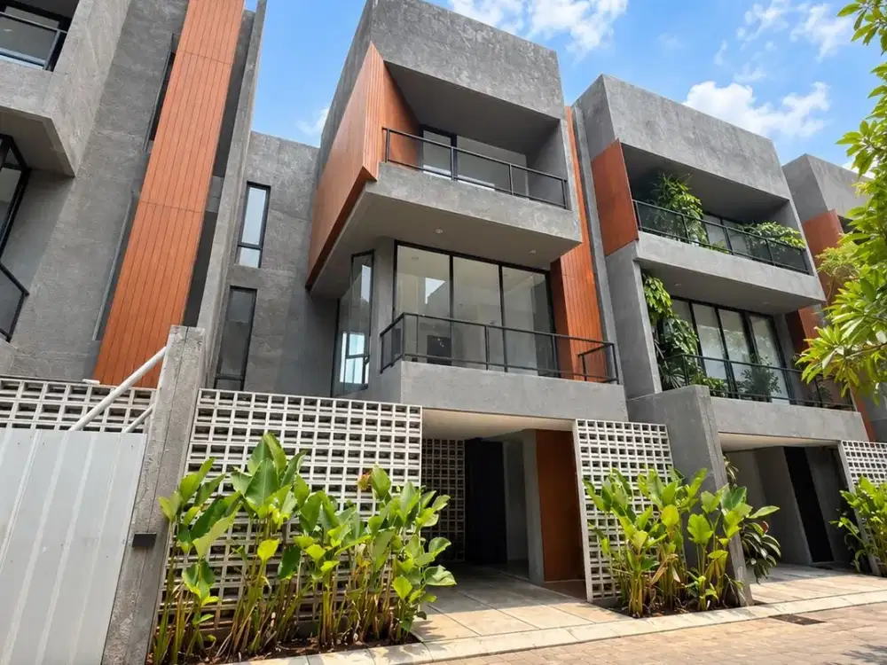 Rumah Modern 3 Lantai Dalam Cluster di Lokasi Premium Kemang