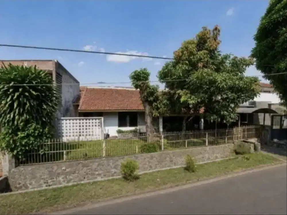 Rumah lama hitung tanah lokasi Turangga ,sayap Buah Batu