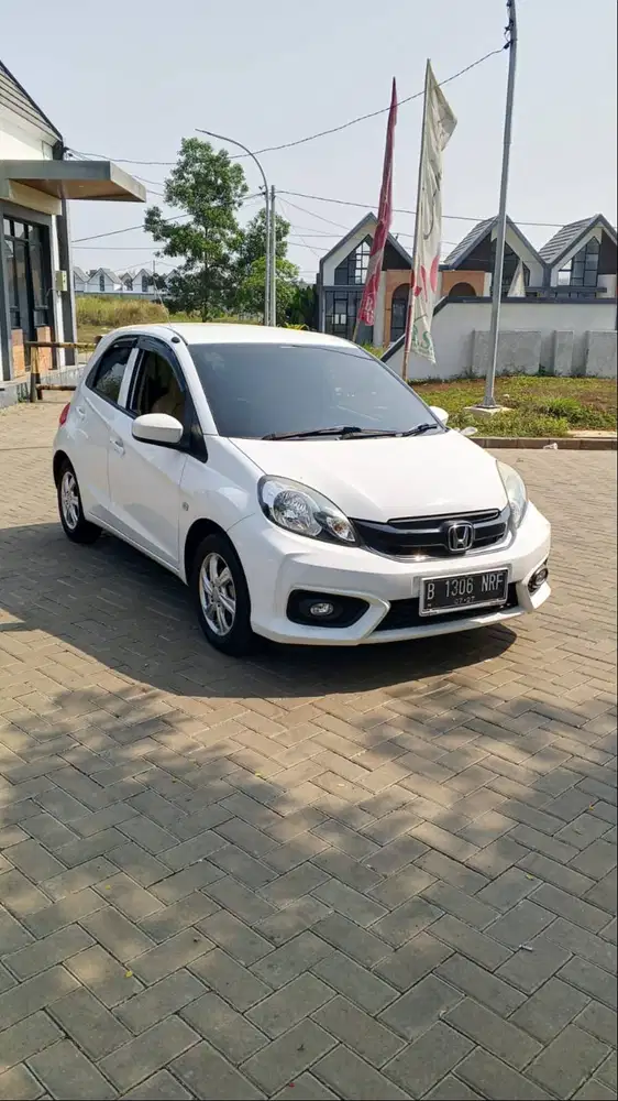 Honda Brio E AT 2017 Tangan Pertama – KM 72 Ribu, Kunci 2