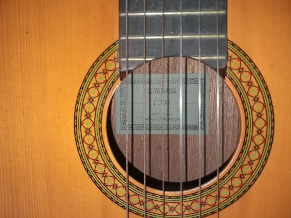 Gitar Accoustic Yamaha C390
