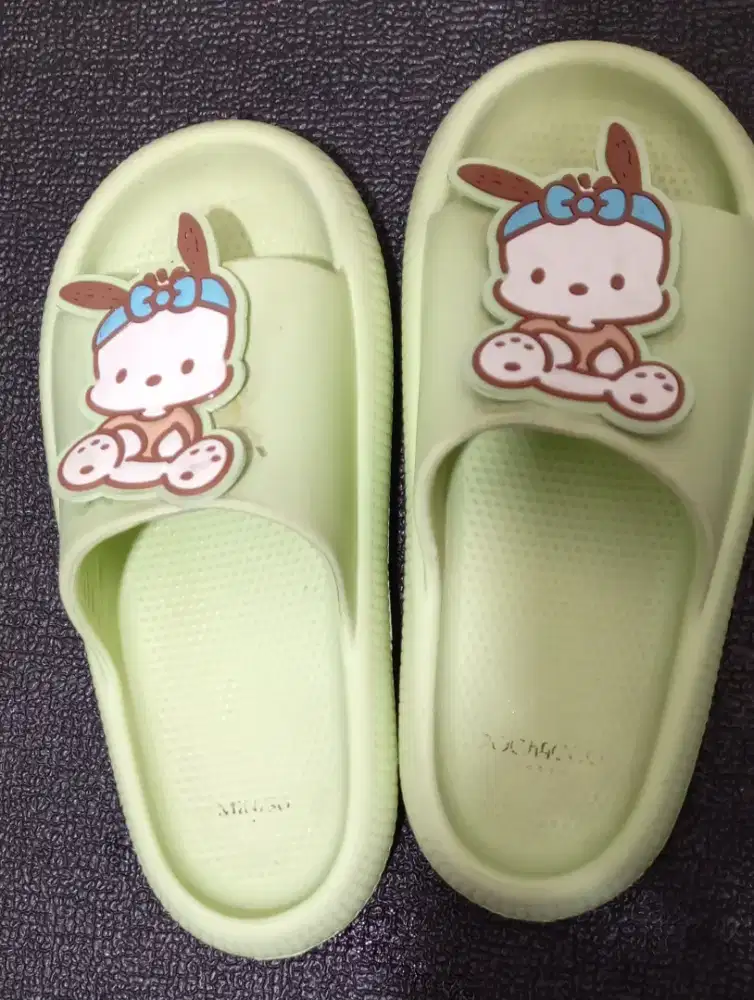 Miniso sandals sz.37
