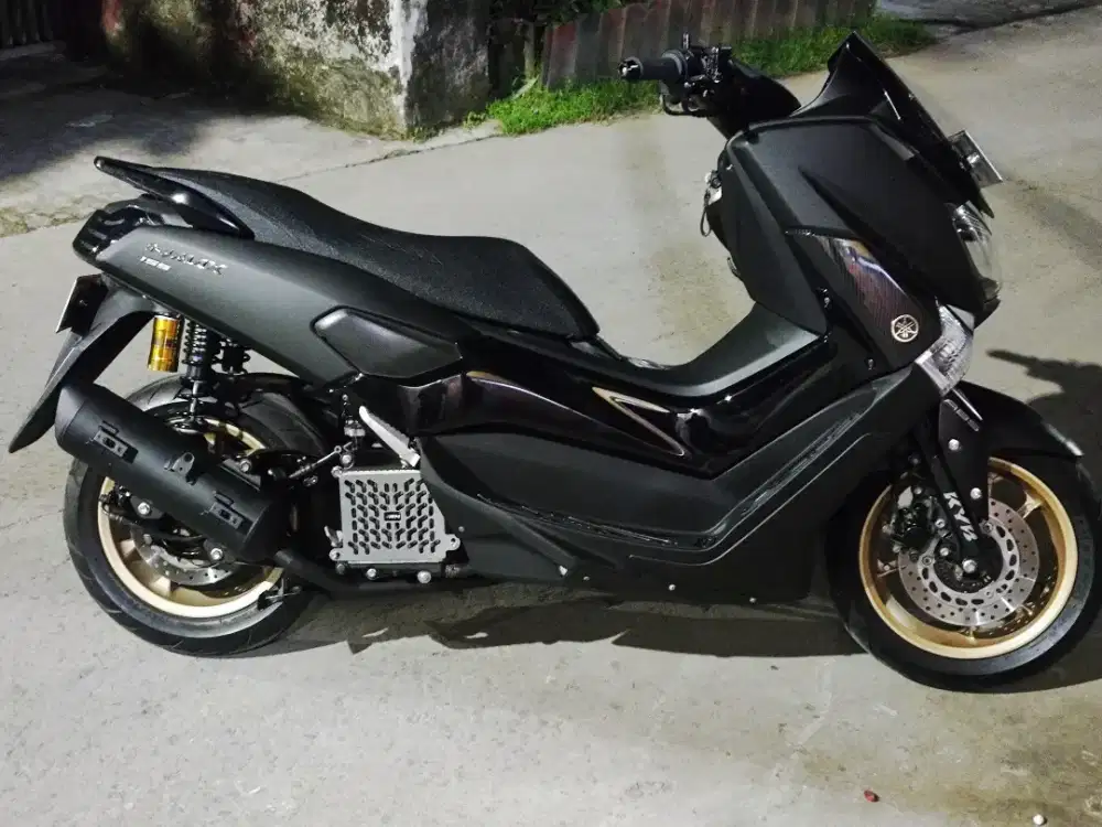 Nmax 2019 like new