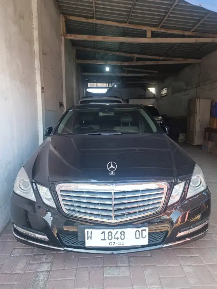 W212 E300 Elegance Mercedes Km 99Rb