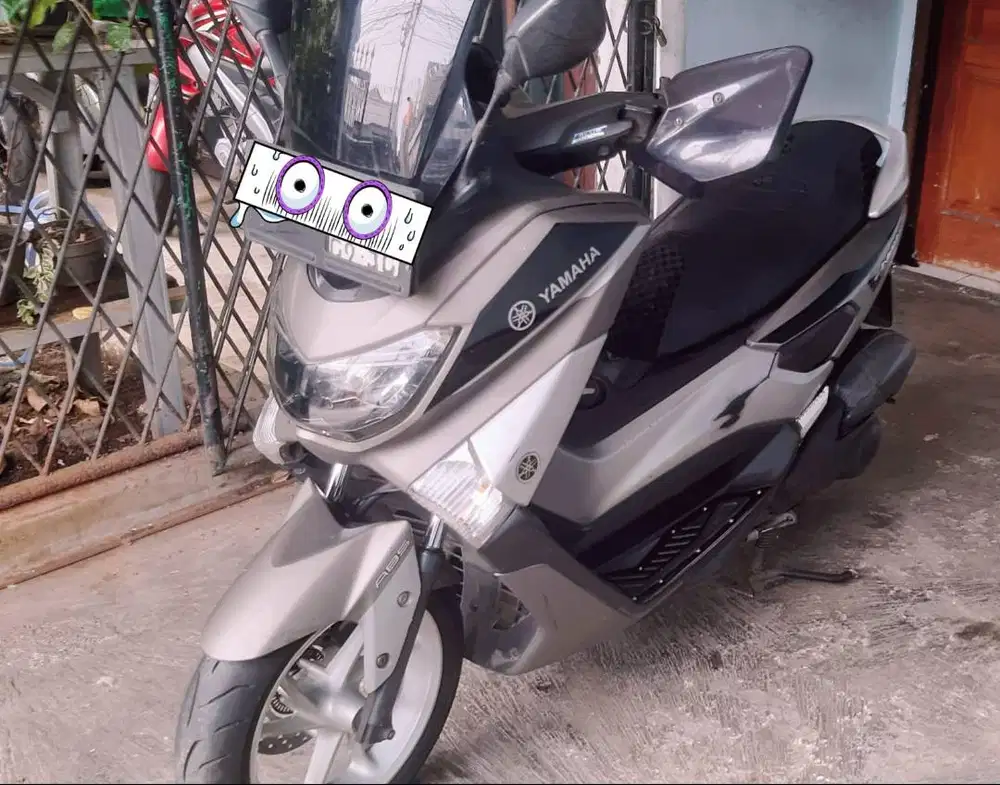 YAMAHA NMAX NON ABS 2015 GRAY