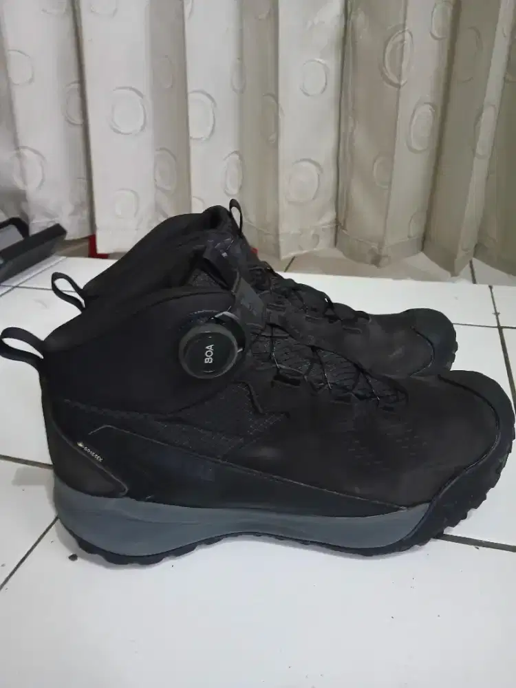 Sepatu outdoor k2 original