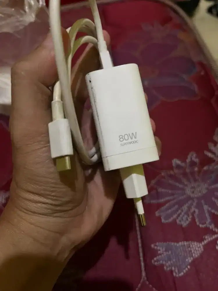 Casan ORI Oppo bekas Reno 15. 80wat