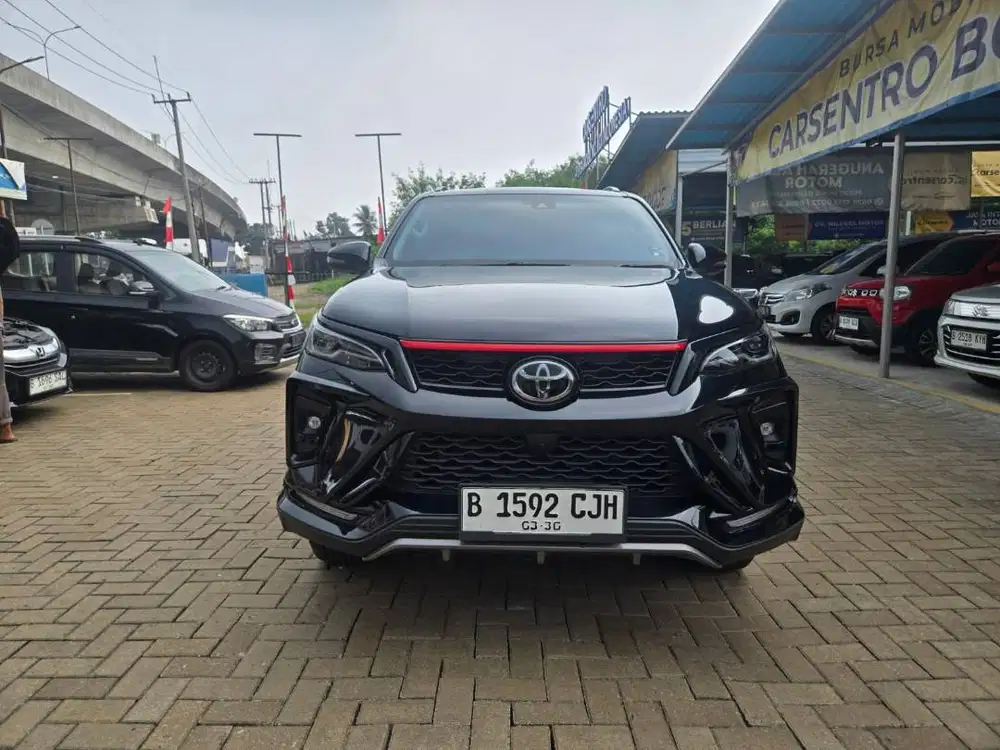fortuner legender GR 2025