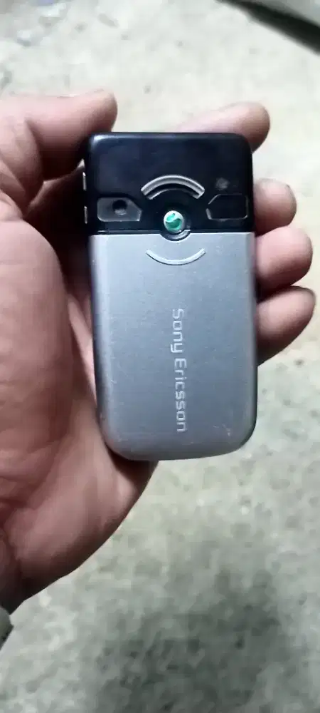 SONY ERICSSON Z550i
