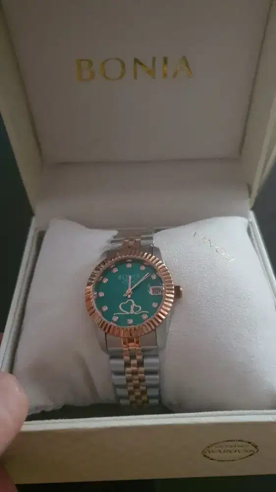Jam tangan wanita BONIA baru