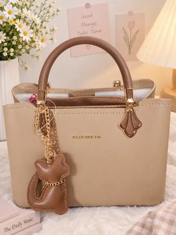Tas Wanita Elizabeth