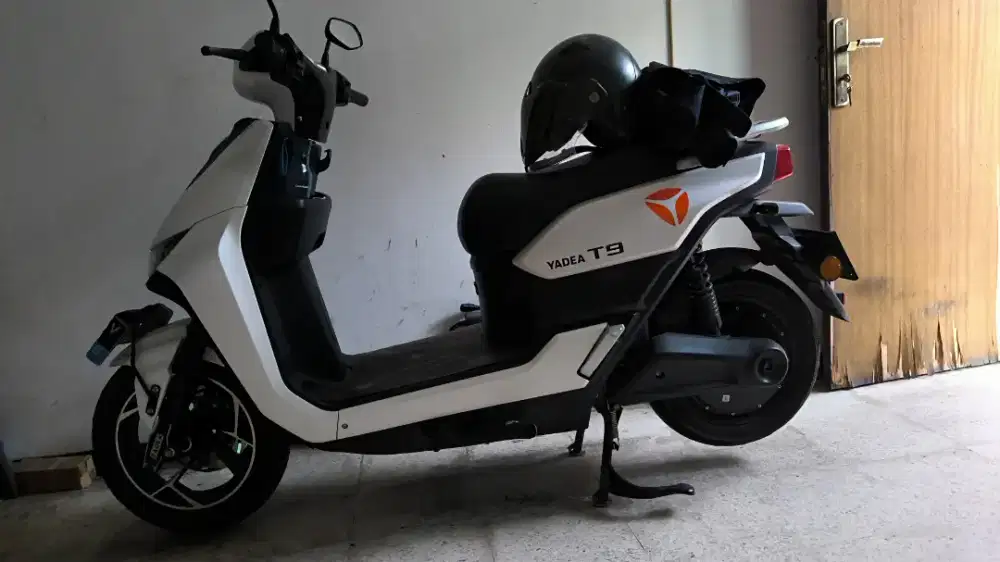 YADEA. Putih T9 2023