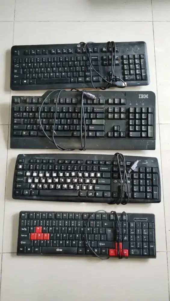 Keyboard 4 buah