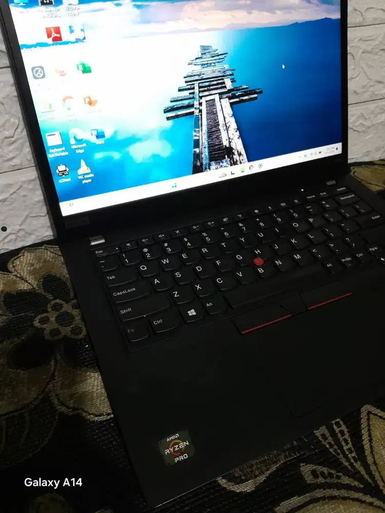 ENOVO THINKPAD X395 RYZEN 5 PRO 3500U Ram 8GB SSD 256GB VGA 2gb