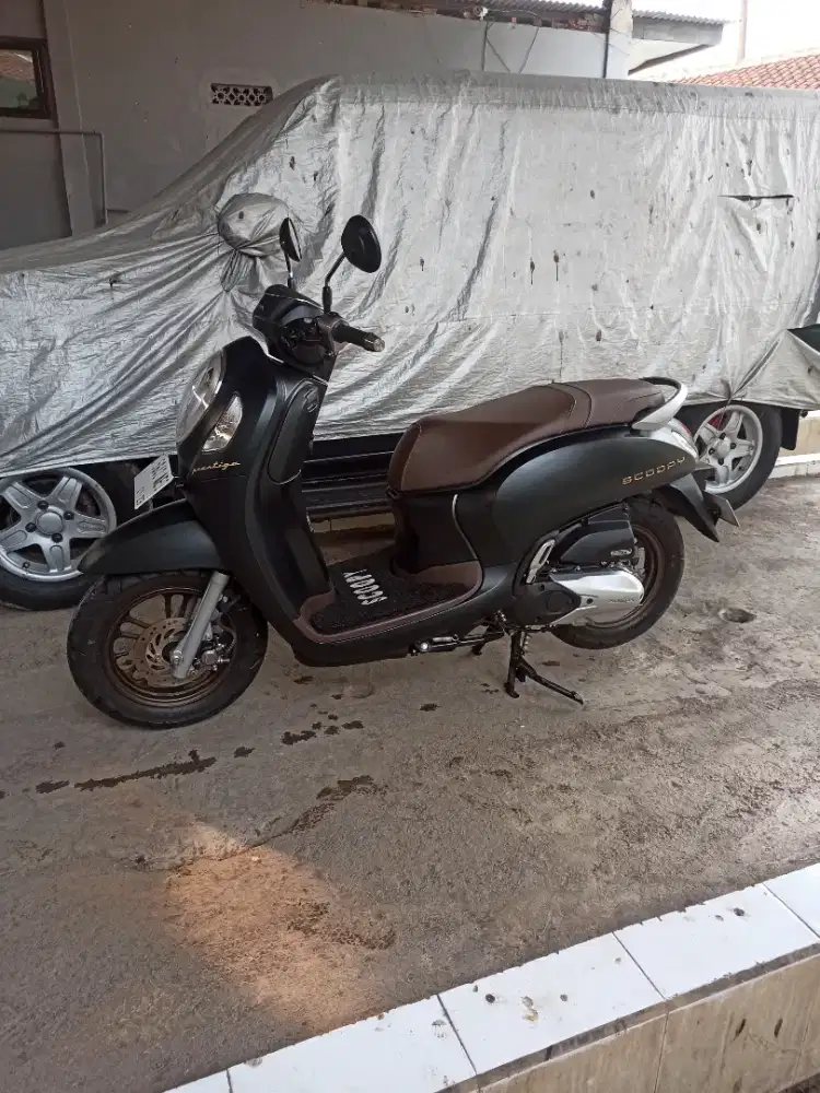 Scoopy prestige 2024 mulus km 3 ribu