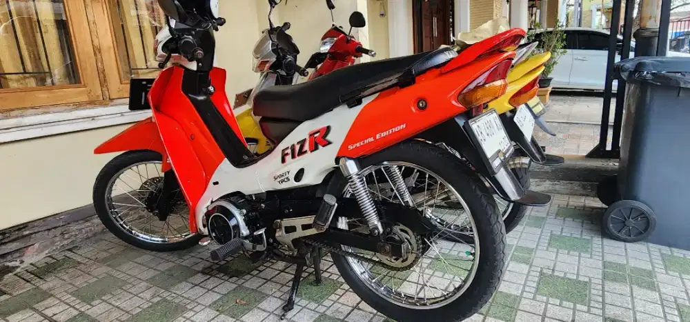 Yamaha F1ZR Marlboro