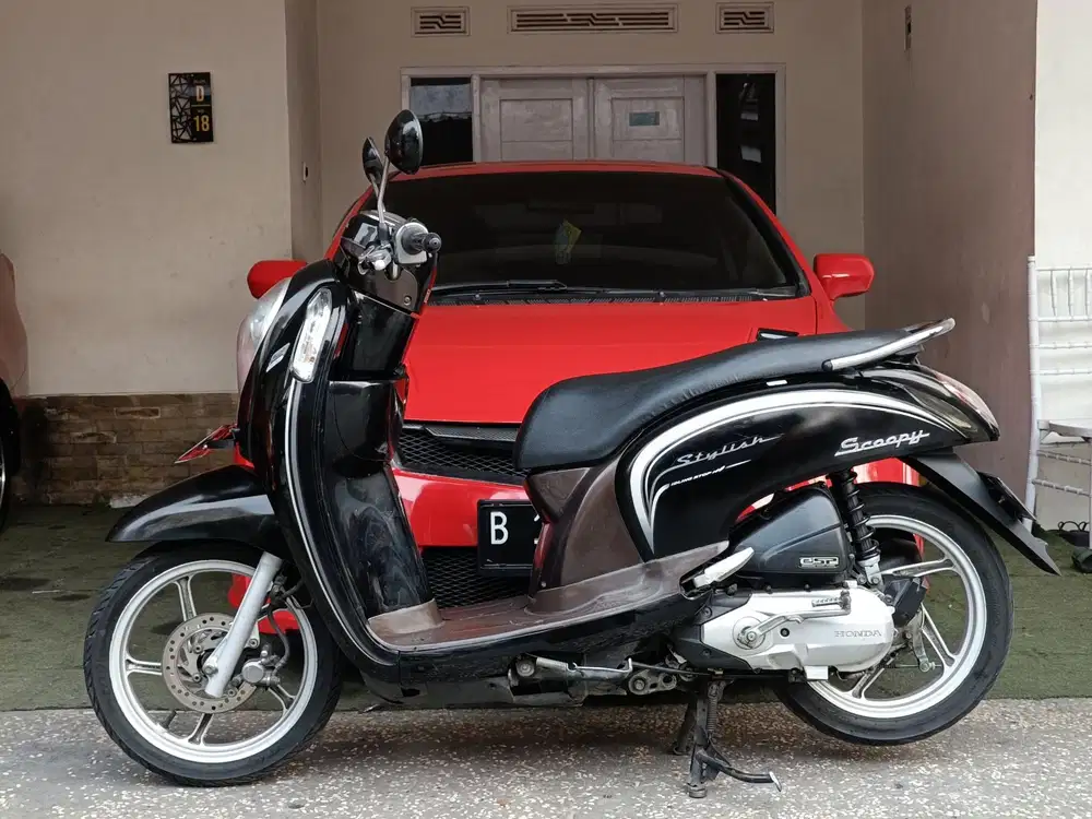 Scoopy stayilse tahun 2016 idling stop/tt boleh gan cash lebih bagus