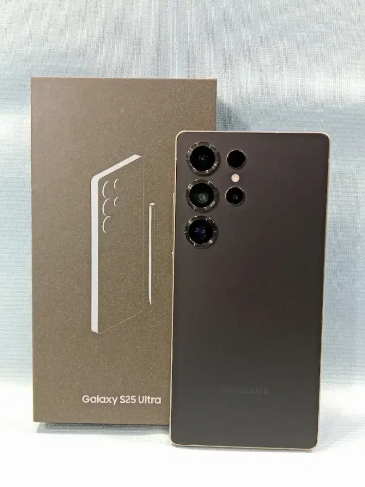 Samsung S25 Ultra 12/256GB Resmi Sein
Titanium Black
Fullset
