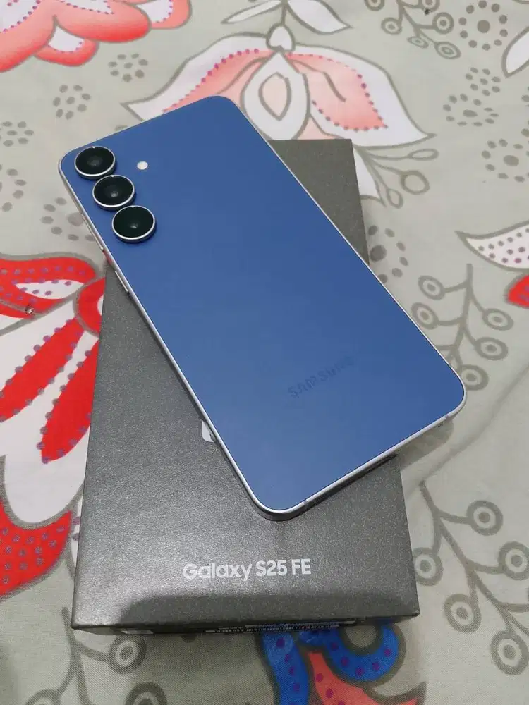 Samsung s25 fe blue