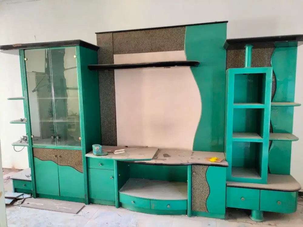 Mebel bekas kondisi baik