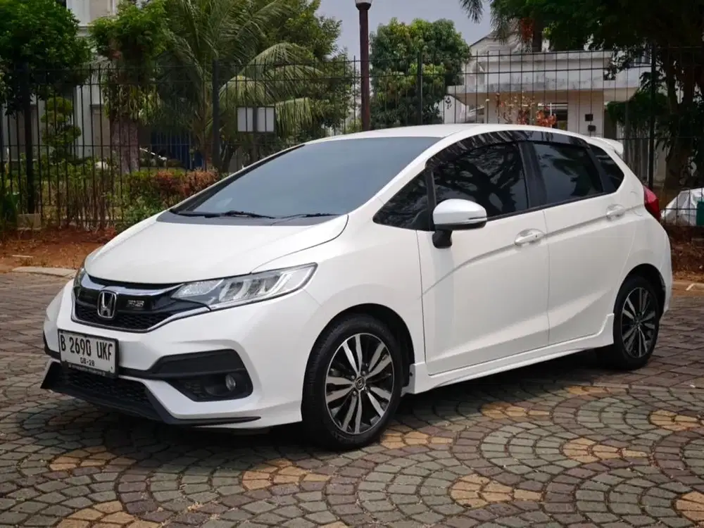 Jazz 1.5 RS AT 2018 Low KM Pajak Panjang Mulus Terawat Siap Pakai