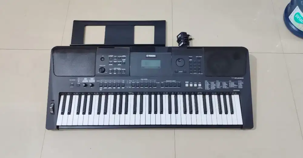 Yamaha PSR E453 bekas, bisa Flash disk