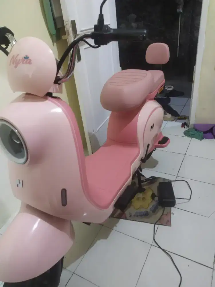 Sepeda listrik  Nuv nyra s2