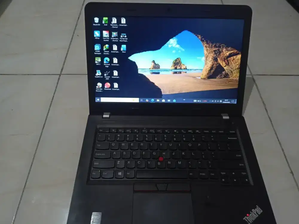 Laptop lenovo thinkpad E450 i5 ram 8 ssd 128 ngebut