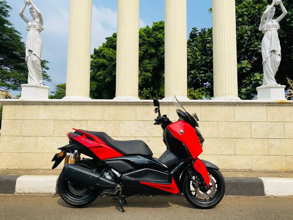 Dijual yamaha Xmax 2023 250 abs with ohlins
