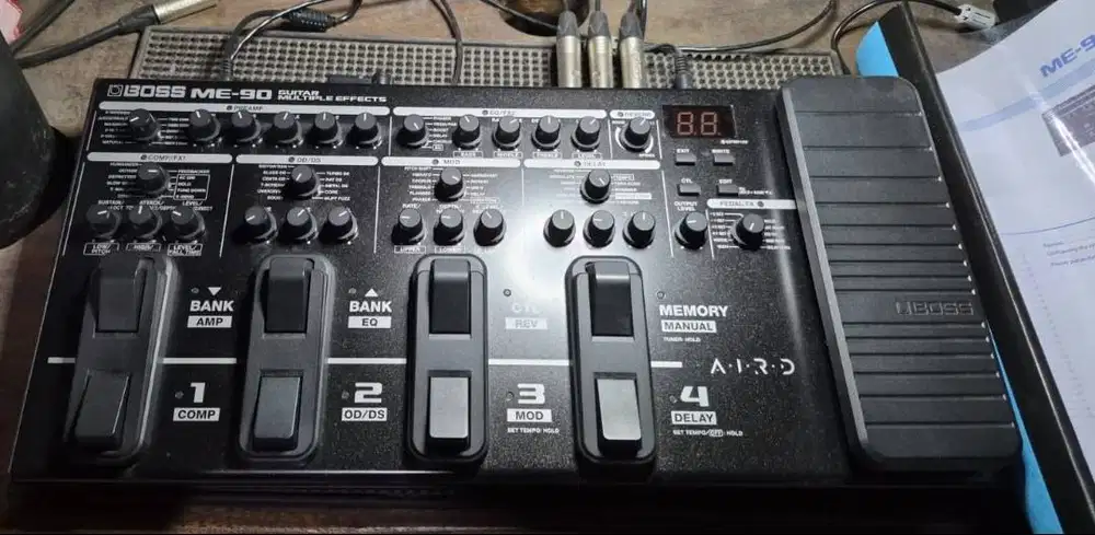 BOSS ME-90 Guitar Multi-Effects Pedal