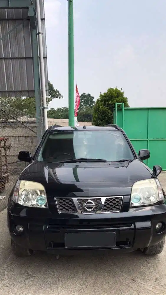 Nissan X-Trail Hitam 2006 2.5 STT