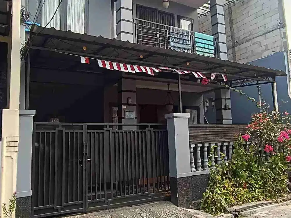 rumah 2 lantai siap huni di penggilinfan elok cakung jakarta timur