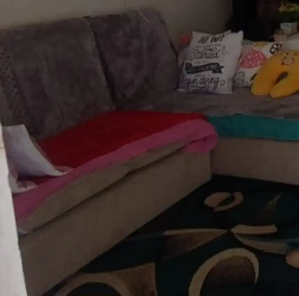 Jual sofa masih baik