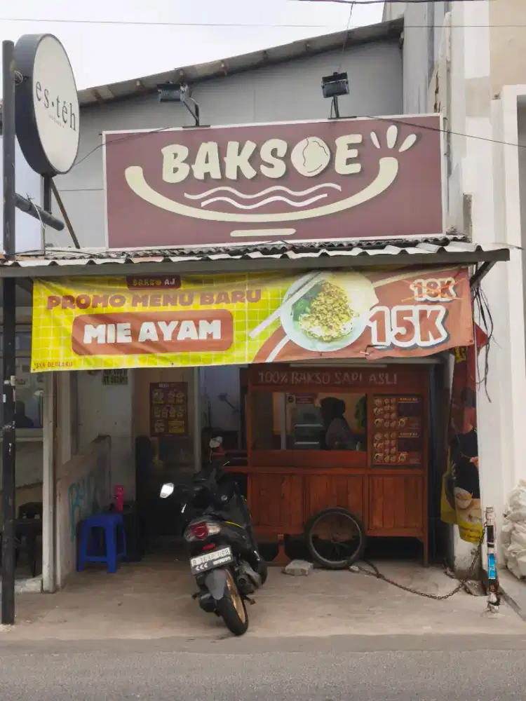 Dicari karyawan warung bakso di depan Binus Syahdan