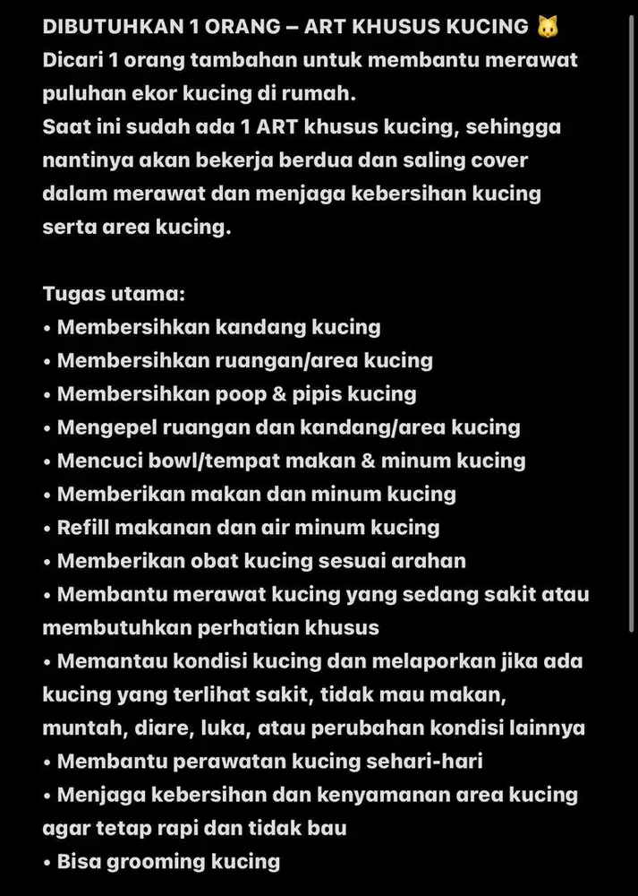 Merawat dan membersihkan kucing